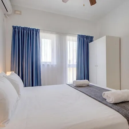 Azure 3bd & Penthouse